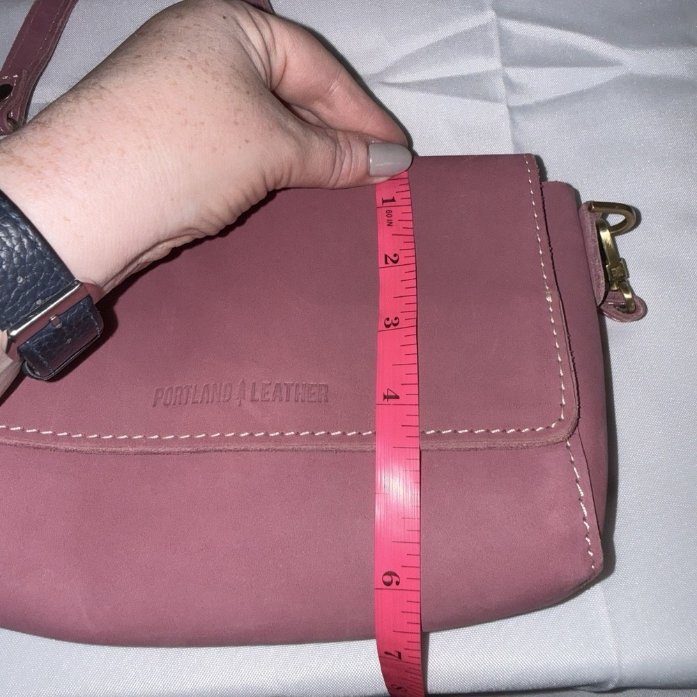 Portland Leather Goods Leather Purse Metro Mini Crossbody Foxglove Dusty Pink - Picture 11 of 12
